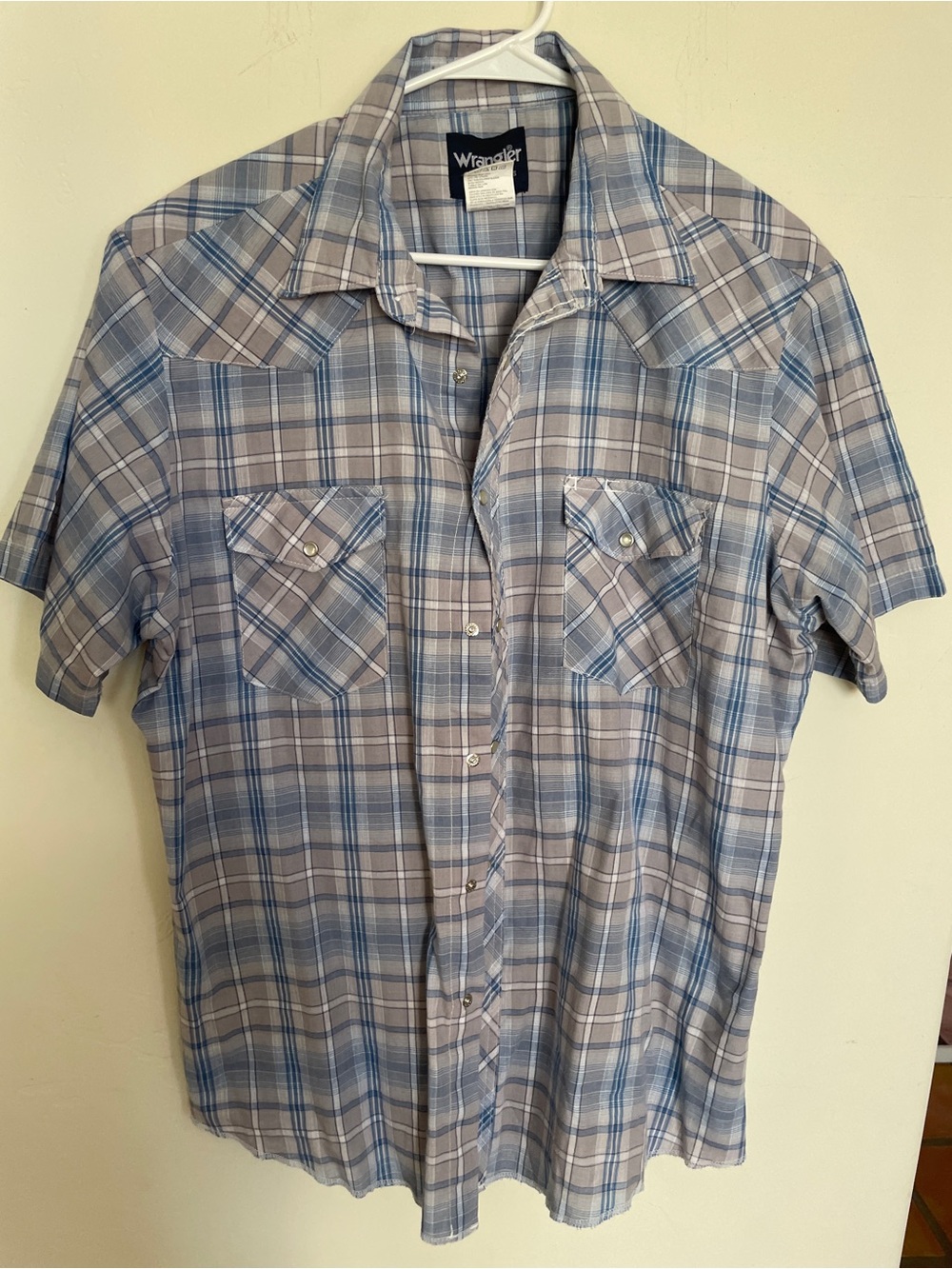 Wrangler Short Sleeve Plaid Button-Down Shirt in Blue and Gray